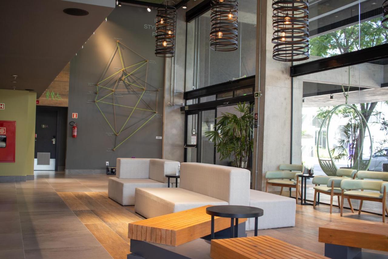 Hotel Ibis Styles Porto Alegre Moinhos De Vento Esterno foto