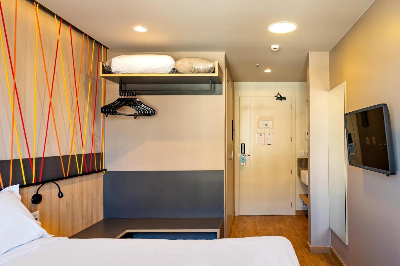 Hotel Ibis Styles Porto Alegre Moinhos De Vento Esterno foto