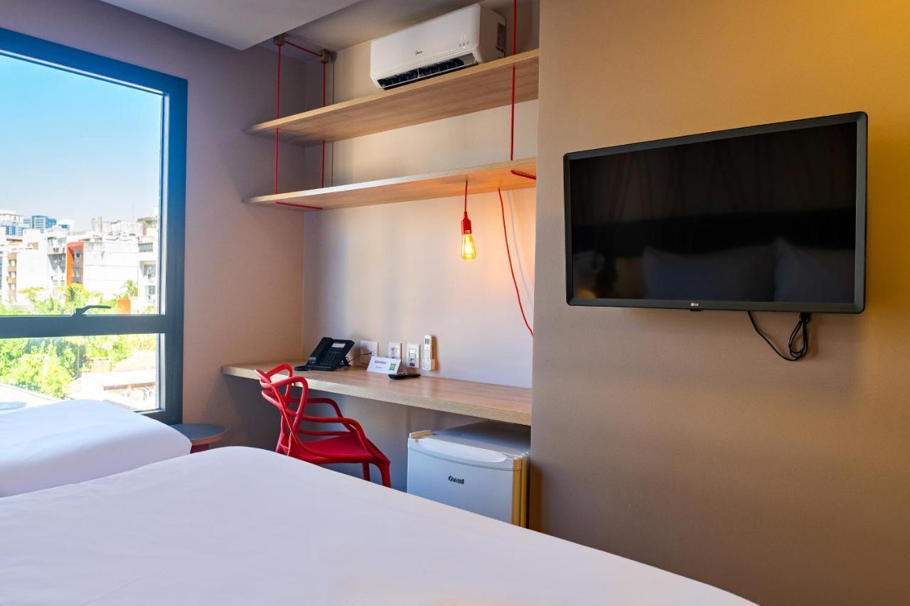 Hotel Ibis Styles Porto Alegre Moinhos De Vento Esterno foto