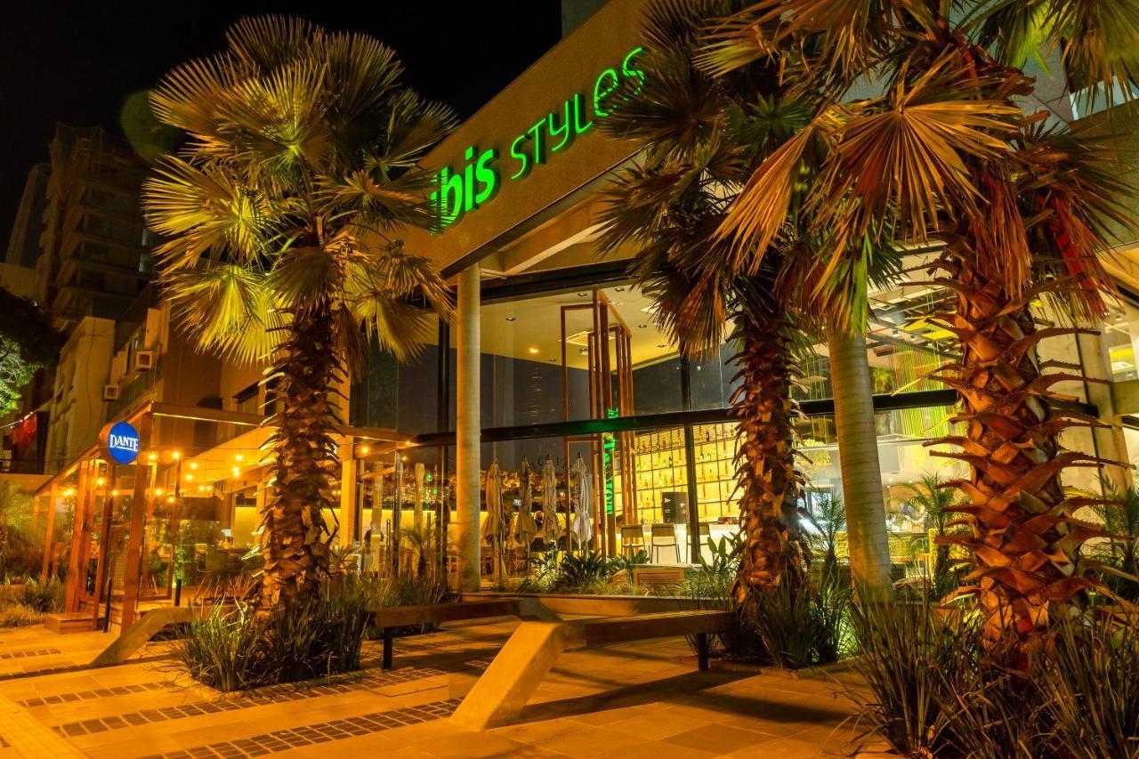 Hotel Ibis Styles Porto Alegre Moinhos De Vento Esterno foto