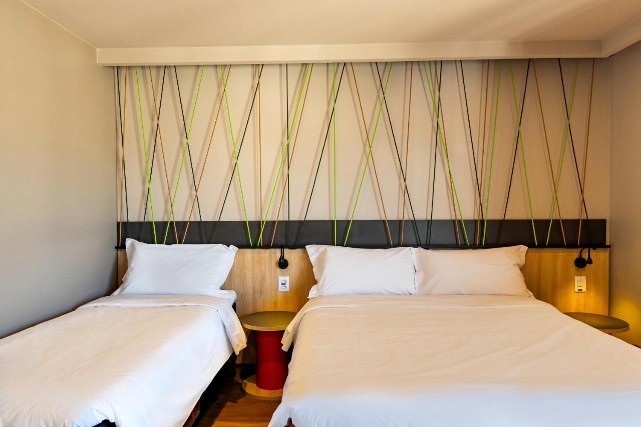 Hotel Ibis Styles Porto Alegre Moinhos De Vento Esterno foto