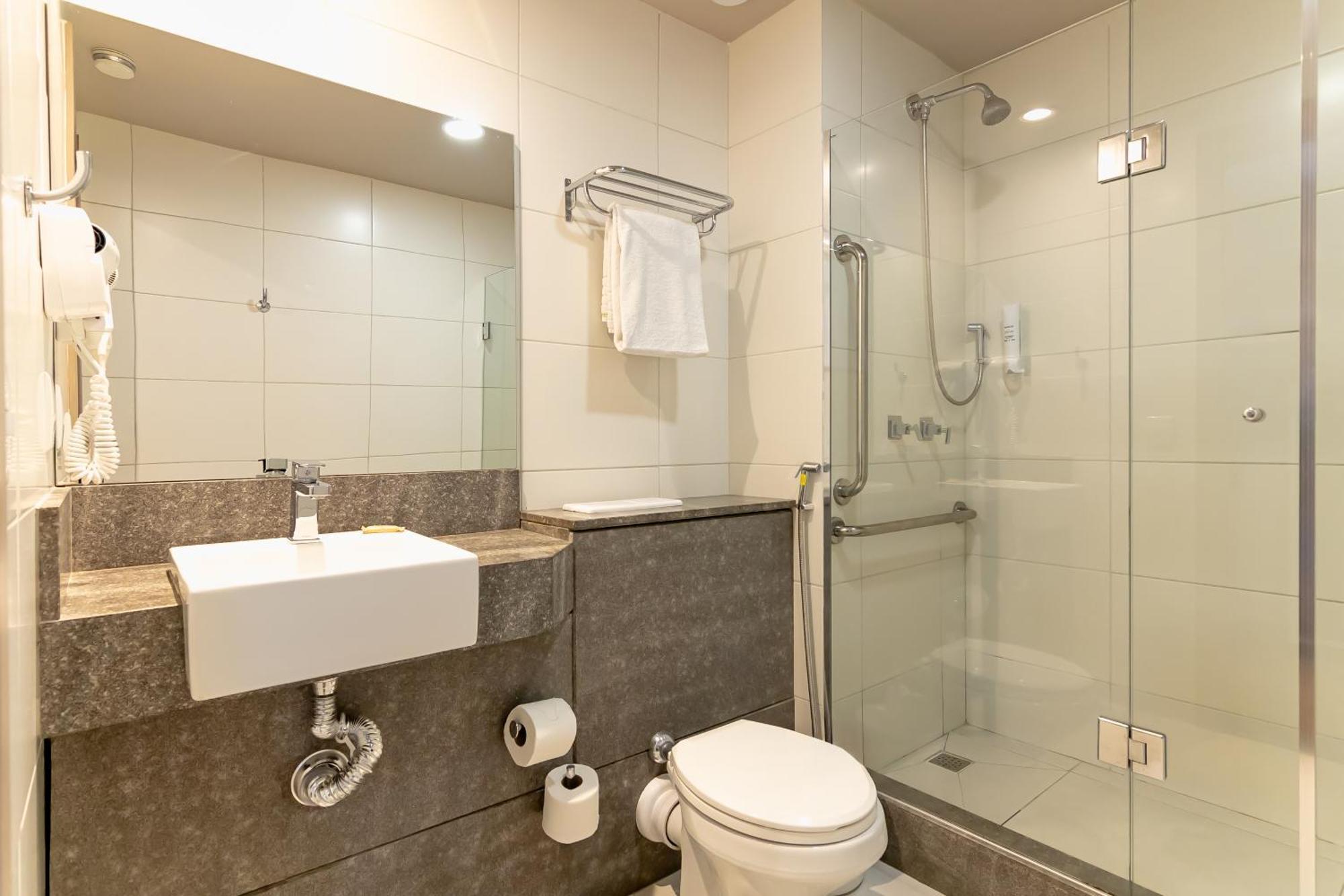 Hotel Ibis Styles Porto Alegre Moinhos De Vento Esterno foto